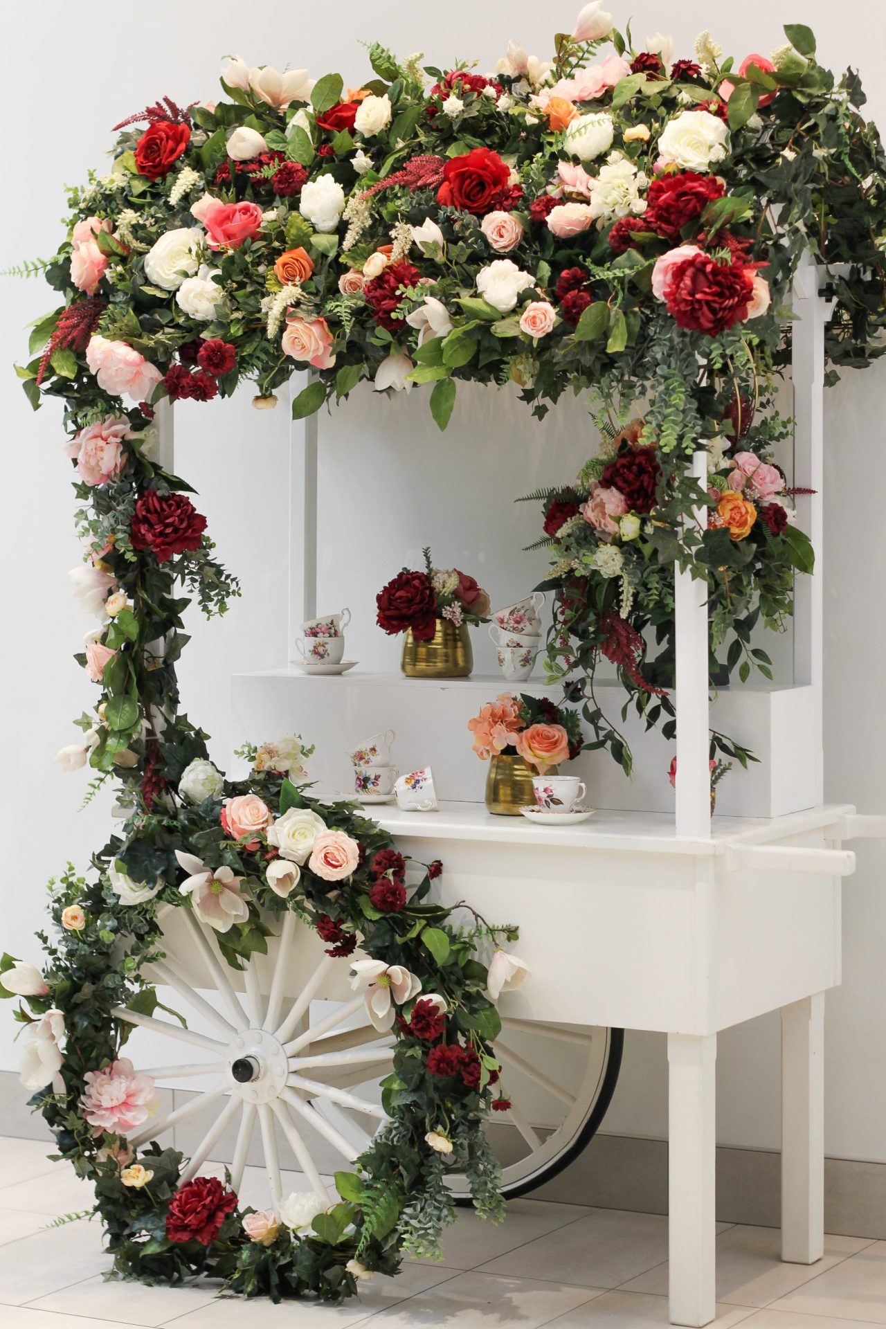 Flower Cart Décor // Willowbrook Shopping Centre Greenscape Design